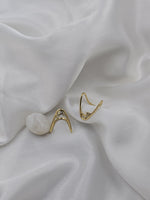 Load image into Gallery viewer, Celeste Crown Ring