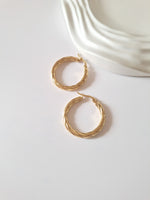 Load image into Gallery viewer, Golden Swirl Hoops