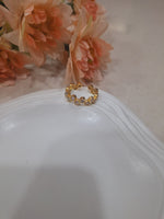 Load image into Gallery viewer, Lustre Bloom Ring
