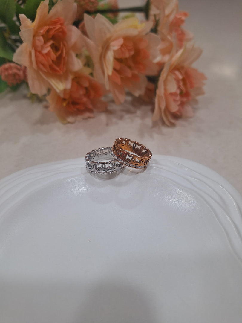 Tiara Ring