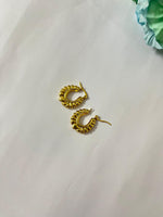 Load image into Gallery viewer, Gold Petal Hoops
