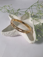 Load image into Gallery viewer, Tiny Blooms Bracelet
