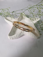 Load image into Gallery viewer, Tiny Blooms Bracelet
