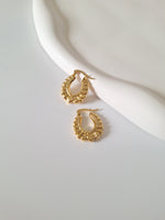 Load image into Gallery viewer, Gold Petal Hoops